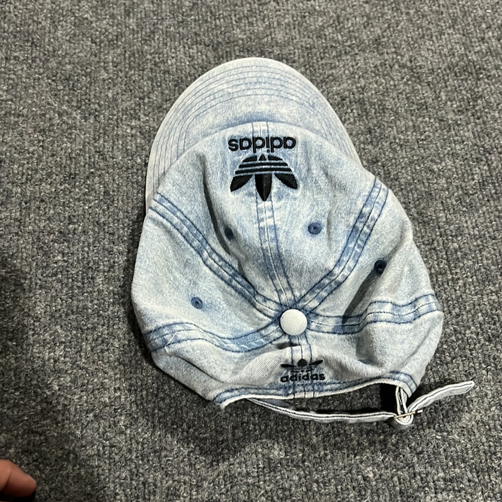 Adidas dad hat - Picture 3 of 3
